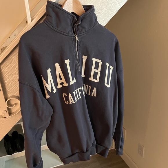 Brandy Melville Tops John Galt Brandy Melville Malibu Quarter Zip